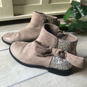 kenneth cole kennedy bow boot